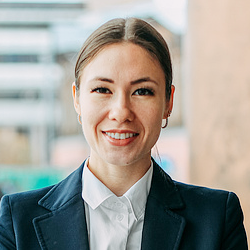 Елена Швалева